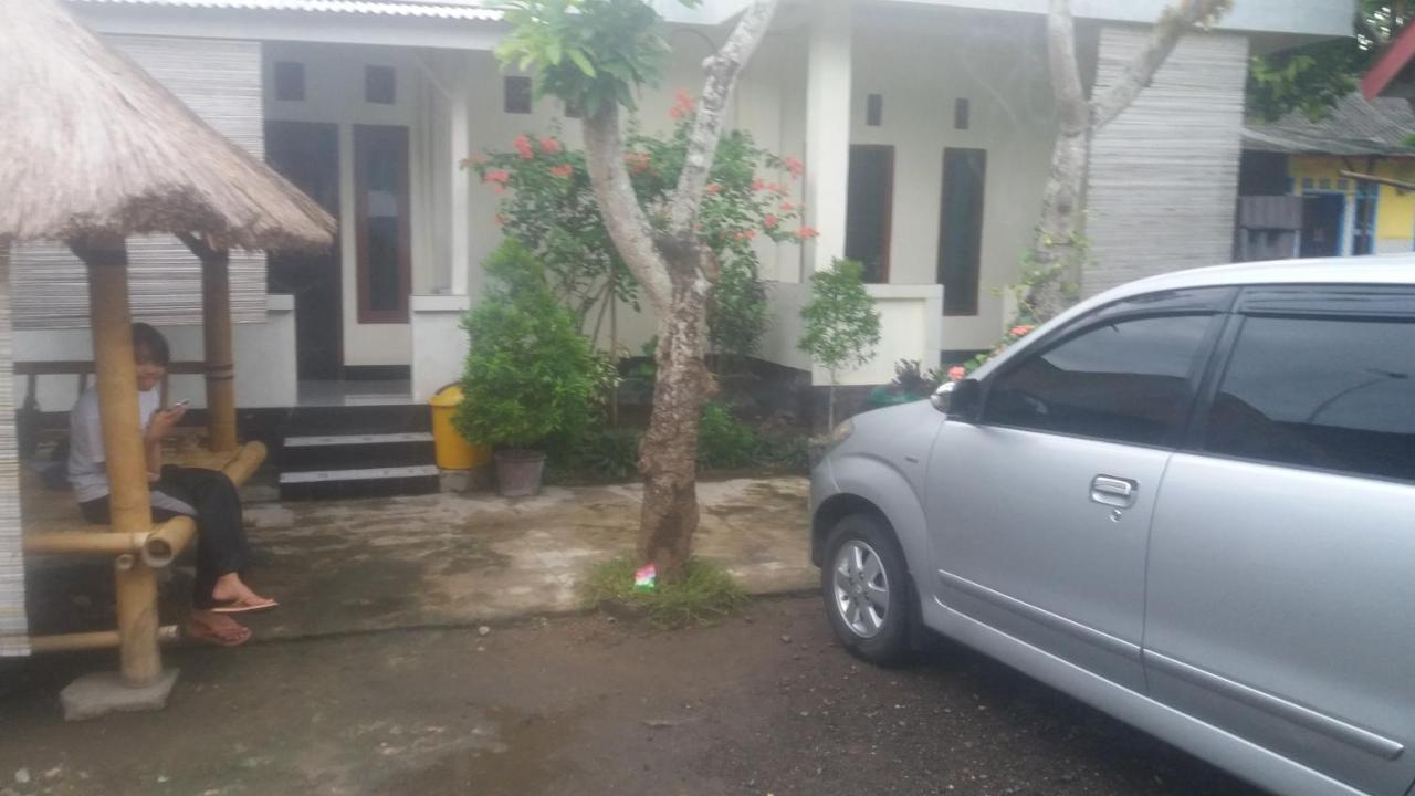 Pedek Homestay Praya Exterior photo